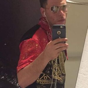 Meet your Posher, Joel